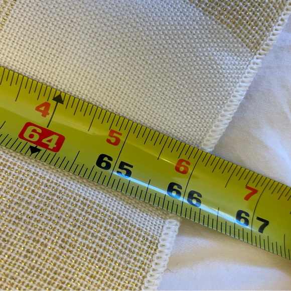 Metallic Gold and White Plaid Rectangular Tablecloth with Matching Cloth Napkins - Picture 12 of 13